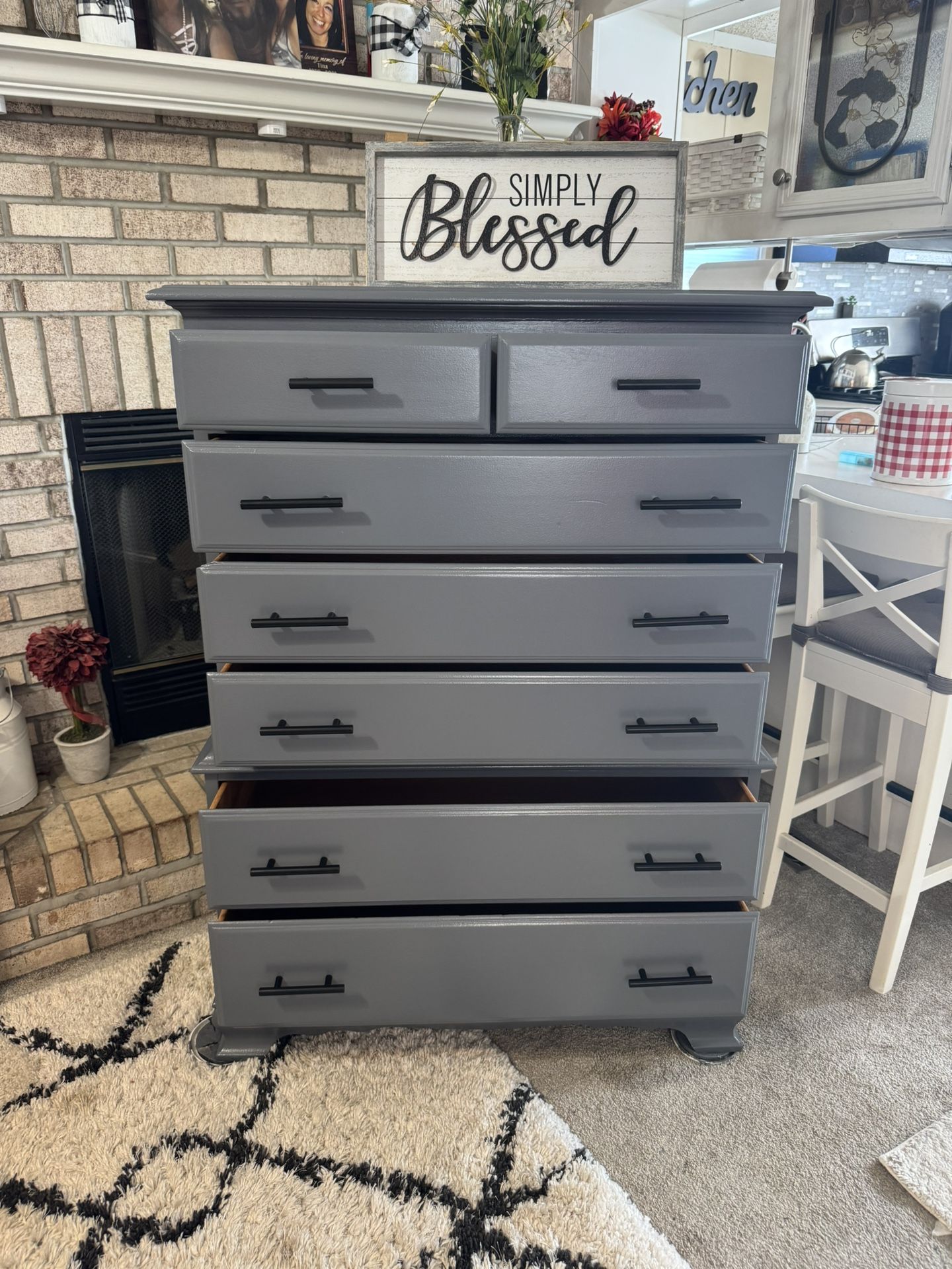 ✨✨BEAUTIFUL GRAY TALL SOLID WOOD 7 DRAWER DRESSER ✨✨