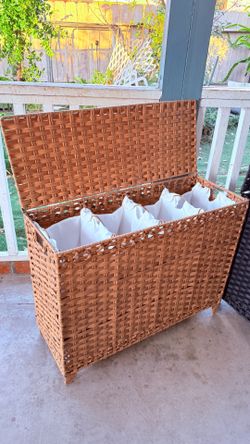 New!laundry hamper 4/1  measurement （H 26* L32*W 13）
