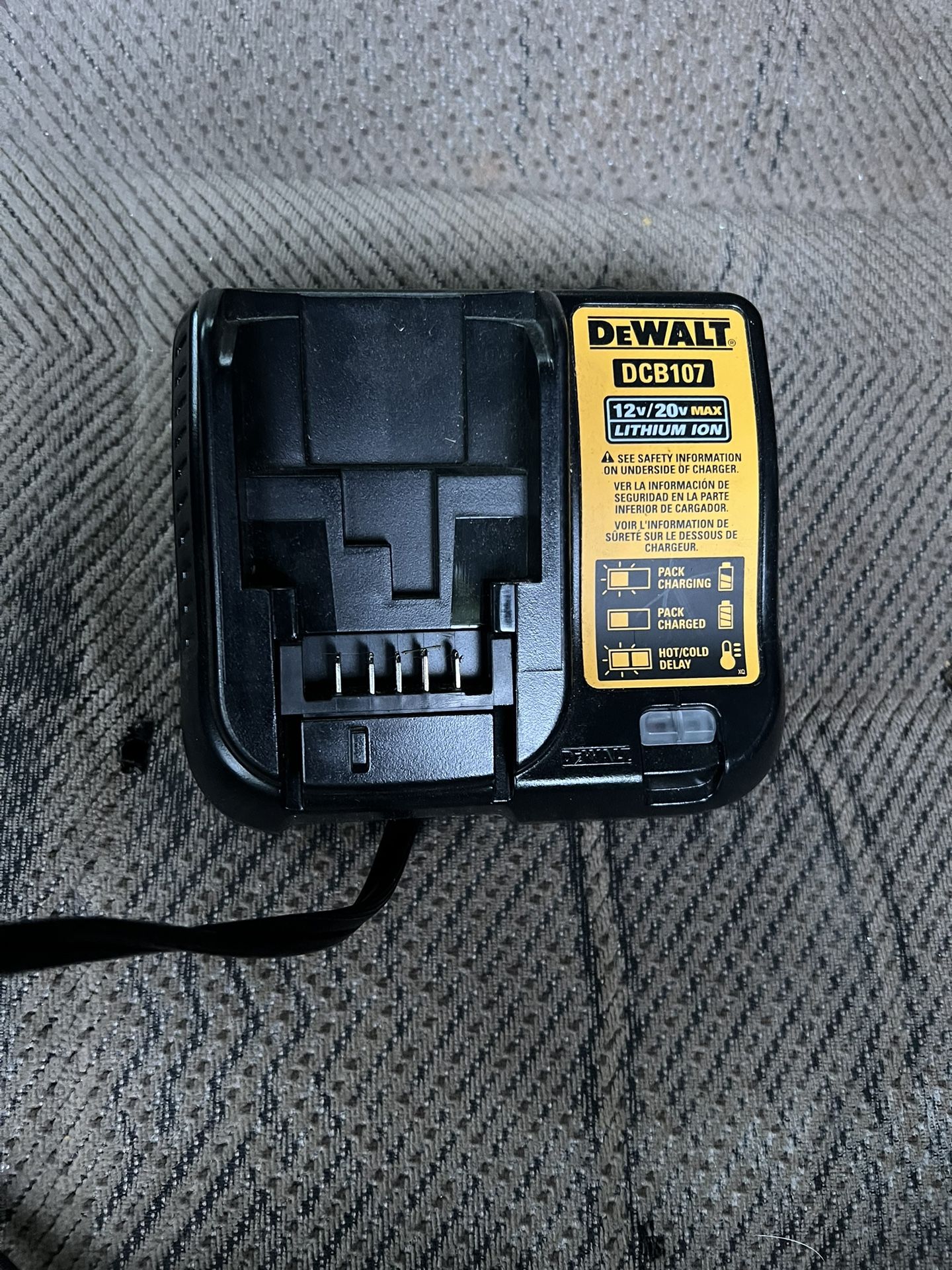 Dewalt battery Charger