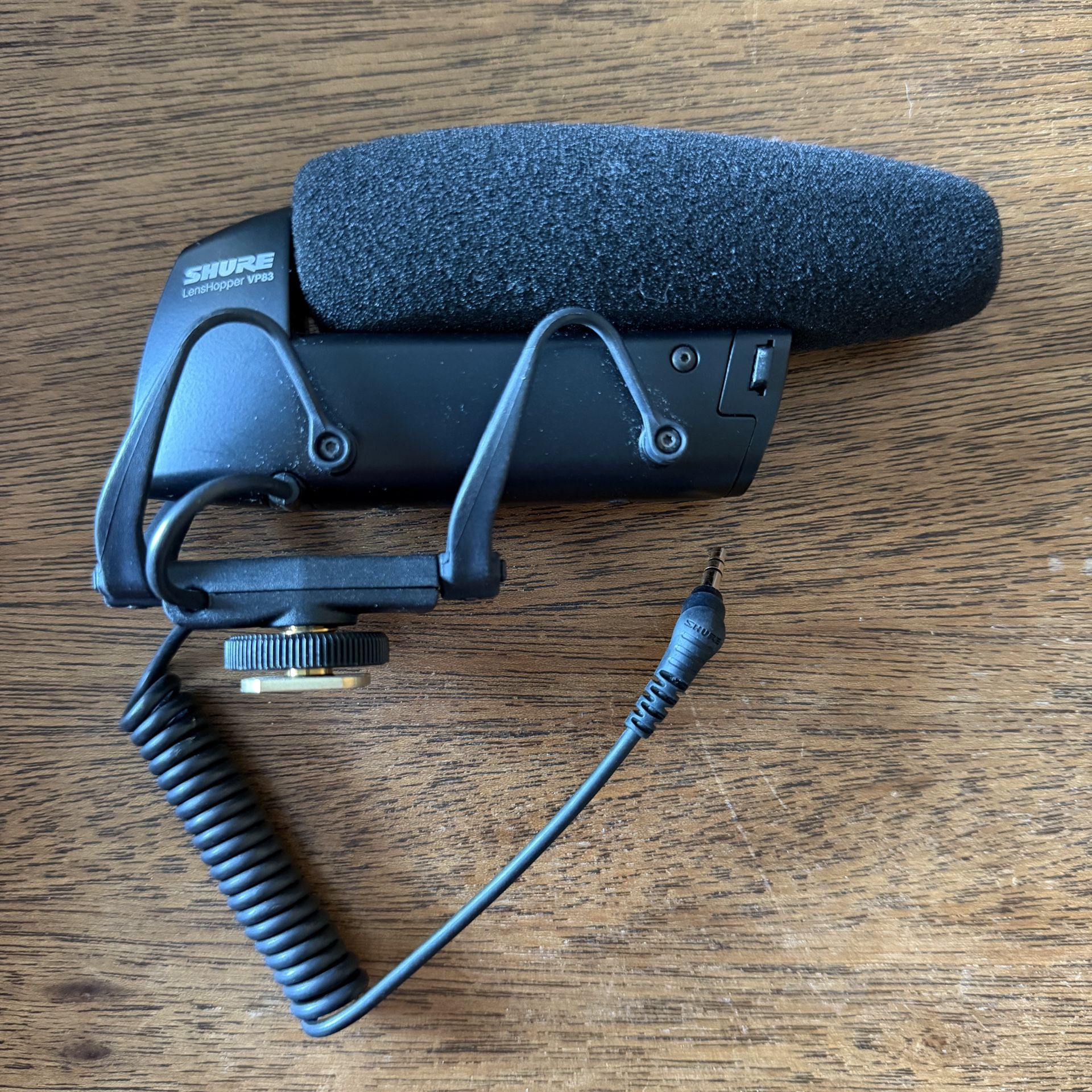 Shure VP83 LensHopper Camera-Mount Condenser Shotgun Microphone