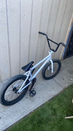 White,fit bikeco 20 inch