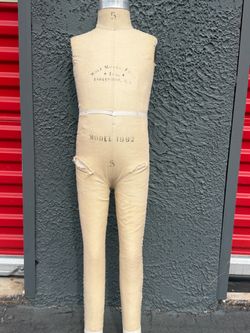 Wolf Model Form Inc. Full Body Dress Form Size 5