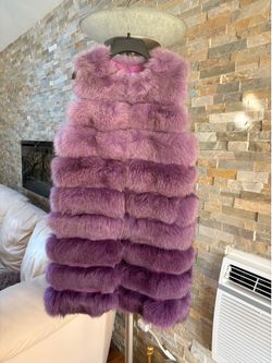 **BEAUTIFUL 36” OMBRE’ FOX FUR VEST