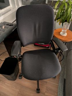 Steelcase Leap V2