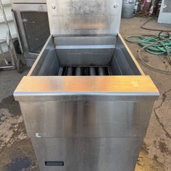 Used Pitco VF65 Commercial Fryer 