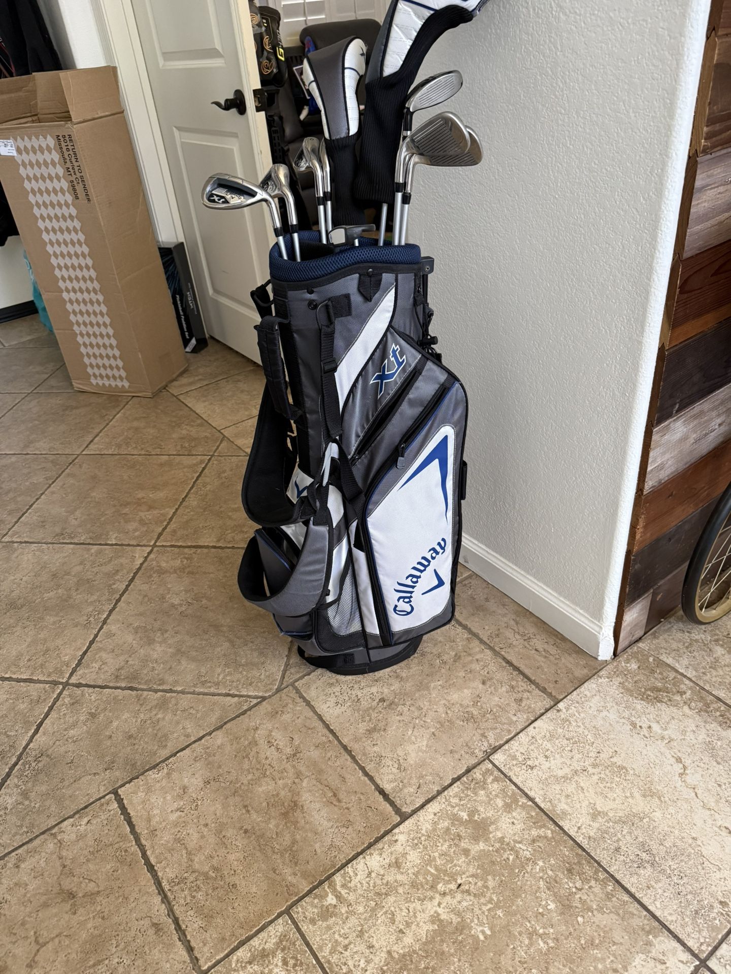Kids Golf Set, Including Bag, Callaway TJ, Right Handed, Good Condition