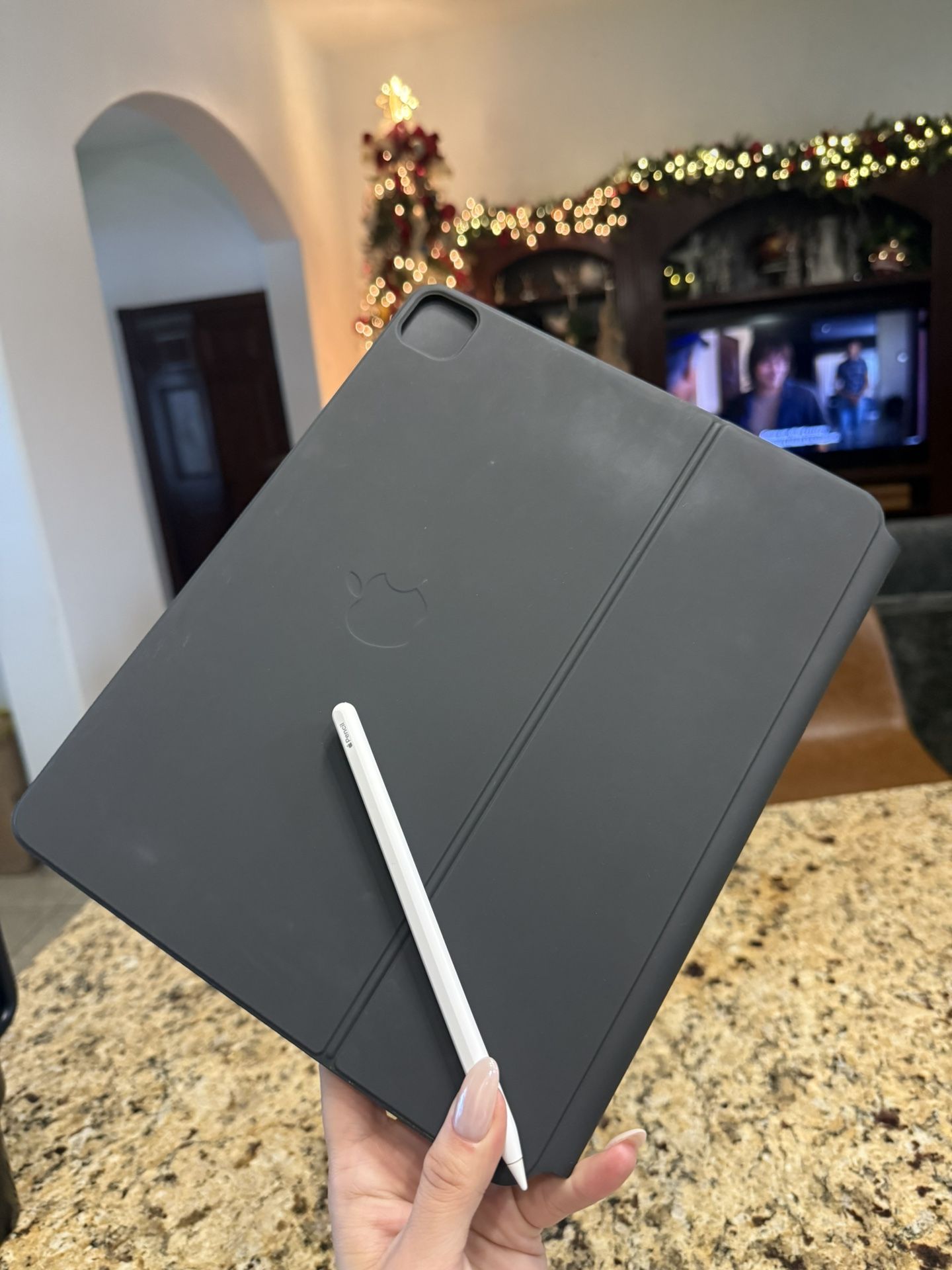 Apple Magic Keyboard And Apple Pencil