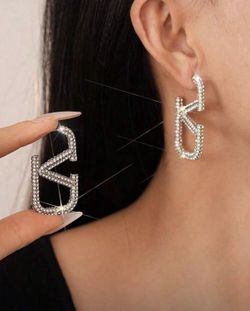 Women’s V Bling !!!!