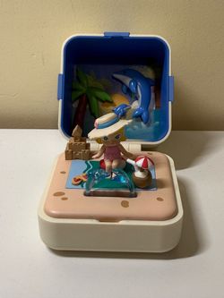 POP MART Romantic Ring Box Series Molly Mini Figure (No box, Comes w/ ring & card)