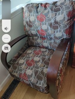 Arm chair/ recliner.