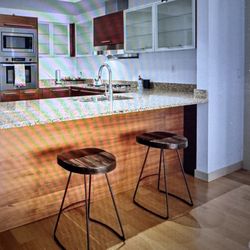4 Solid Wood And Metal Barstools