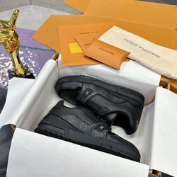 Louis Vuitton Men’s Sneaker With Box 2025