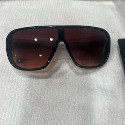 Quay Sunglasses 