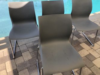 4 Nami by teknion chair stackable paolo crescenti