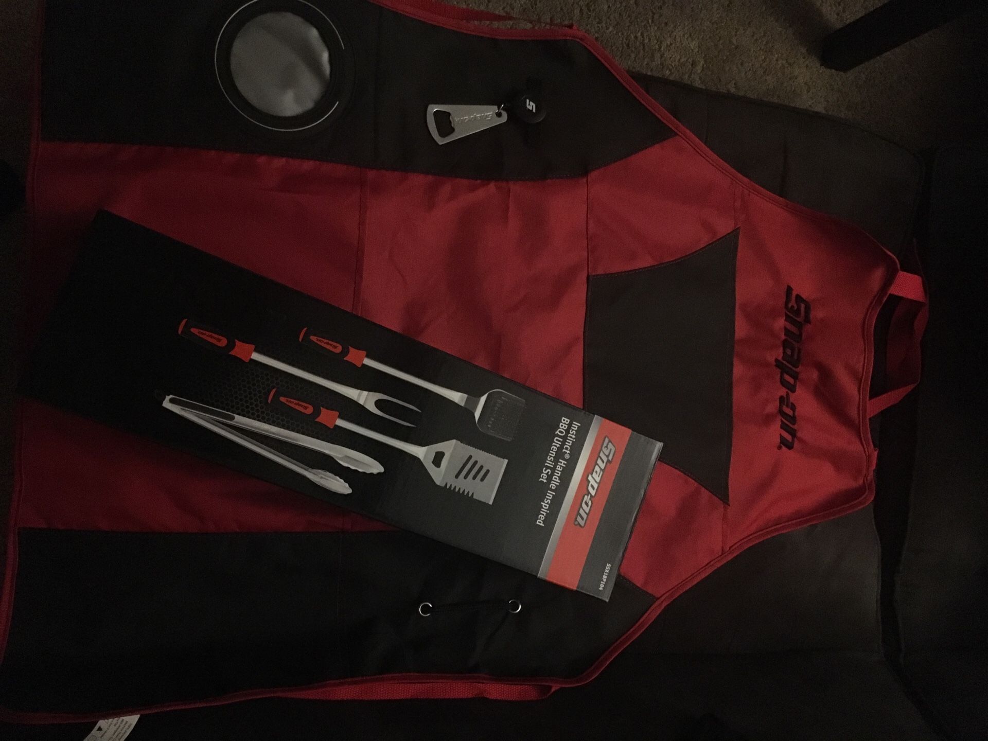 Snap on grilling set, includes Apron & 4 piece BBQ utensil set