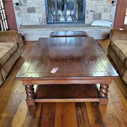 MAHOGANY COFFEE TABLE