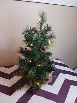 Small Pre Lit Christmas Tree