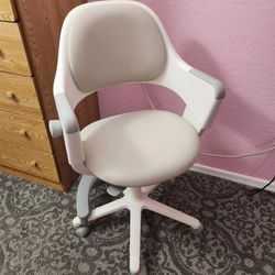 SIDIZ Ringo Kids Desk Chair : Ergonomic Kids Chair with Footrest, 4-Step Growing Function, Adjustable Seat Height, Sit-Locking Casters, Swivel Type (S