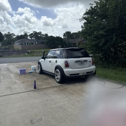 Mechanic- Mini Cooper Brakes Needed 