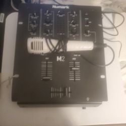 NUMARK M2 BLACK 2 CHANNEL DJ SCRATCH POWER MIXER