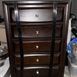 4 pc Dark Brown Bedroom Set