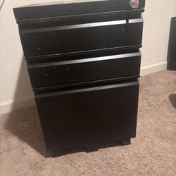 File Cabinet With Lock