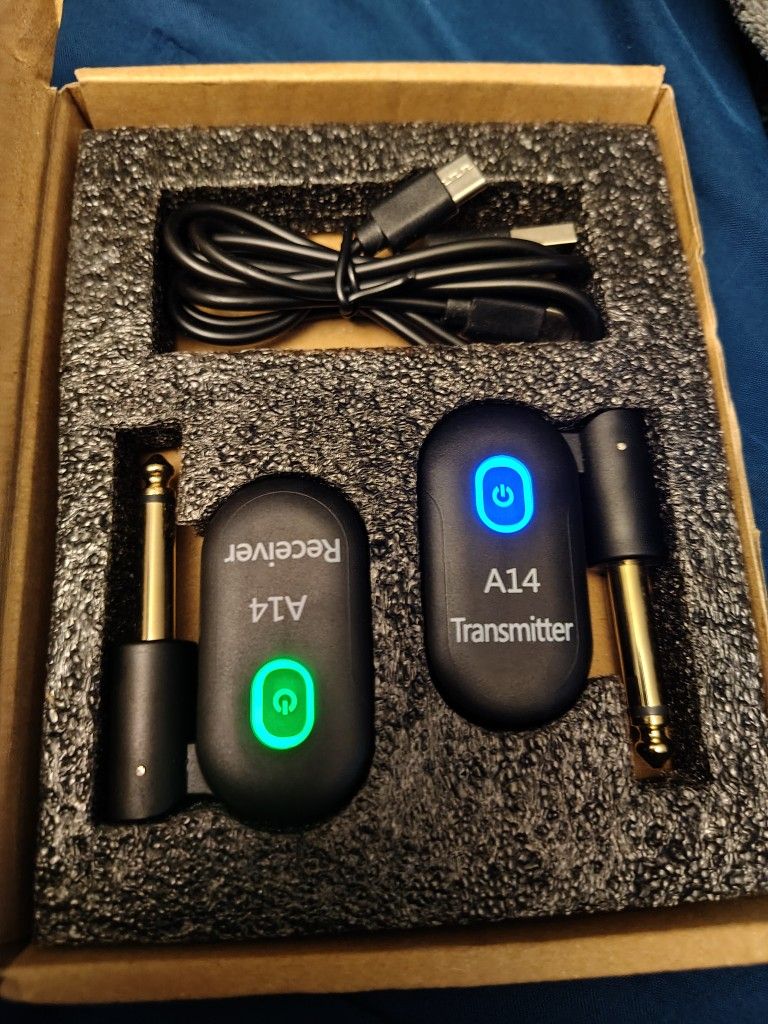Guitar Transmitter And Receiver 