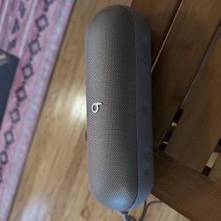 Beats pill - Bluetooth Speaker 