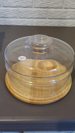 Princess House Crystal dome with wooden cheese board