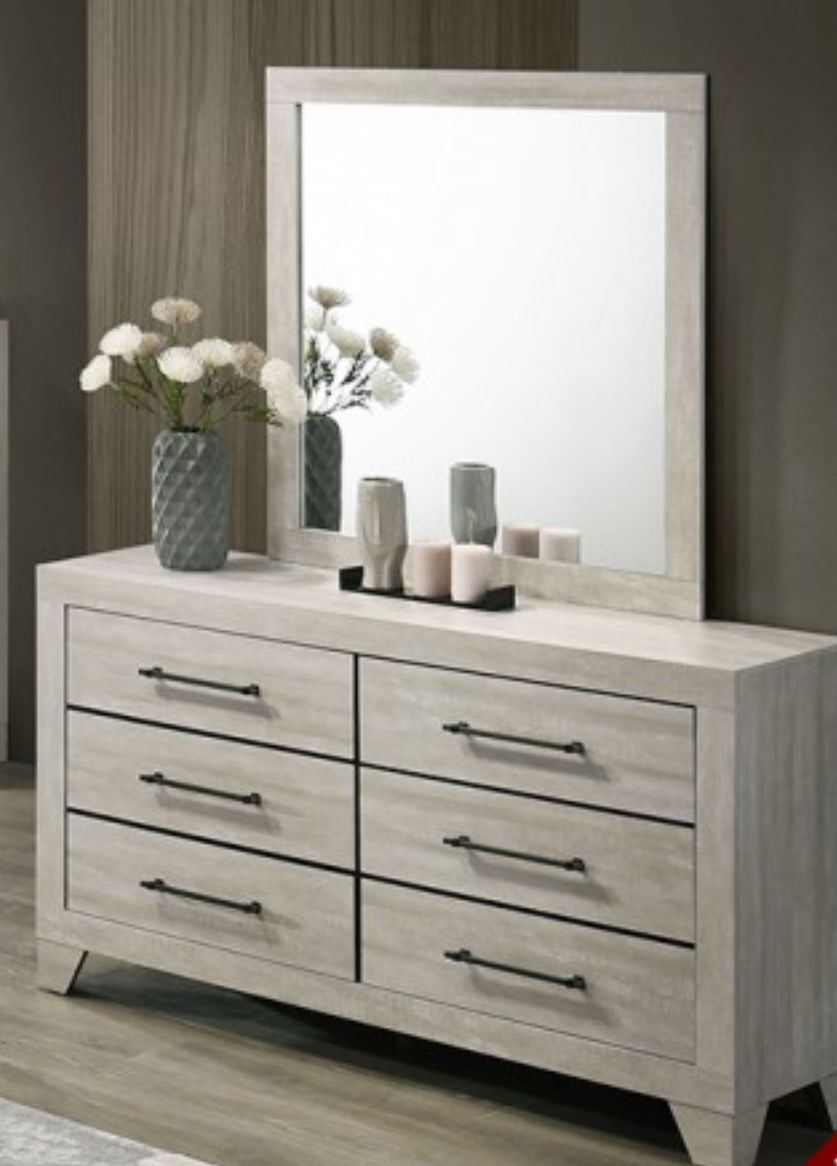 Dresser &mirror