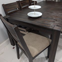 Beautiful Dining Room Set 6 Chairs 