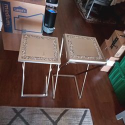 2 END TABLES VERY ELEGANT MIRROR TOPS 