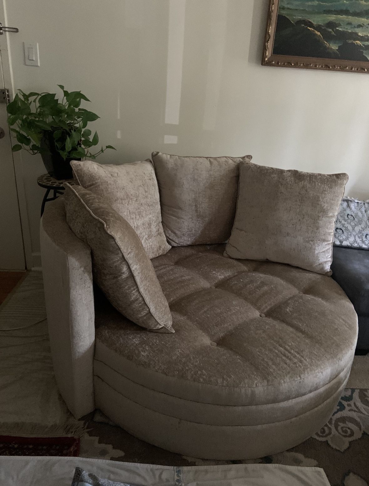 Kennedy 64 “ Wide Polyester Barrel Chair In Excellent Condition