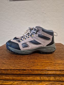 Denali Clearwater Athletic Trailing/Hiking Boots
Women's Size 9