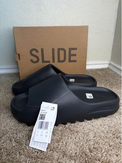 Adidas men’s Yeezy slides