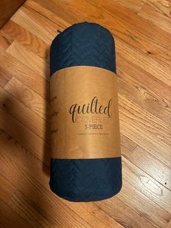 Brand New Ultra Soft Herring Pattern Quilted Coverlet 3 Piece Set Queen / Full