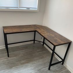 L- Corner Desk