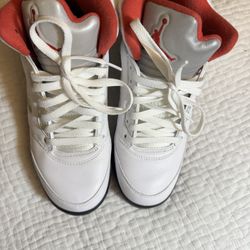 Jordan 5 Retro Fire Red 
