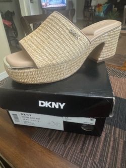 Women DKNY  sandals  size 9.5