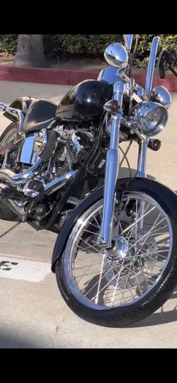 HARLEY DAVIDSON DEUCE CUSTOM