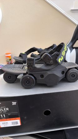 Shift skating shoes