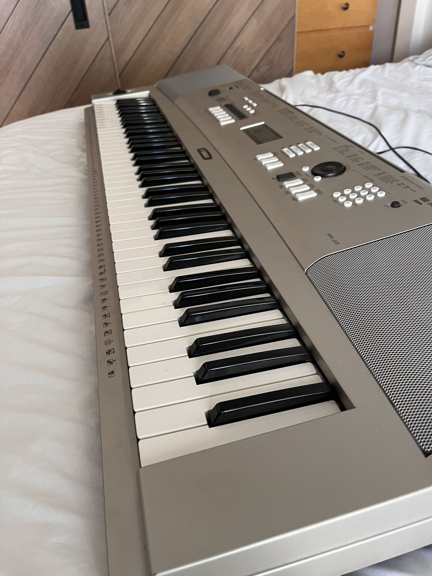 YAMAHA KEYBOARD