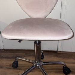 Ring Light And Heart Wheel Chair And Recliner