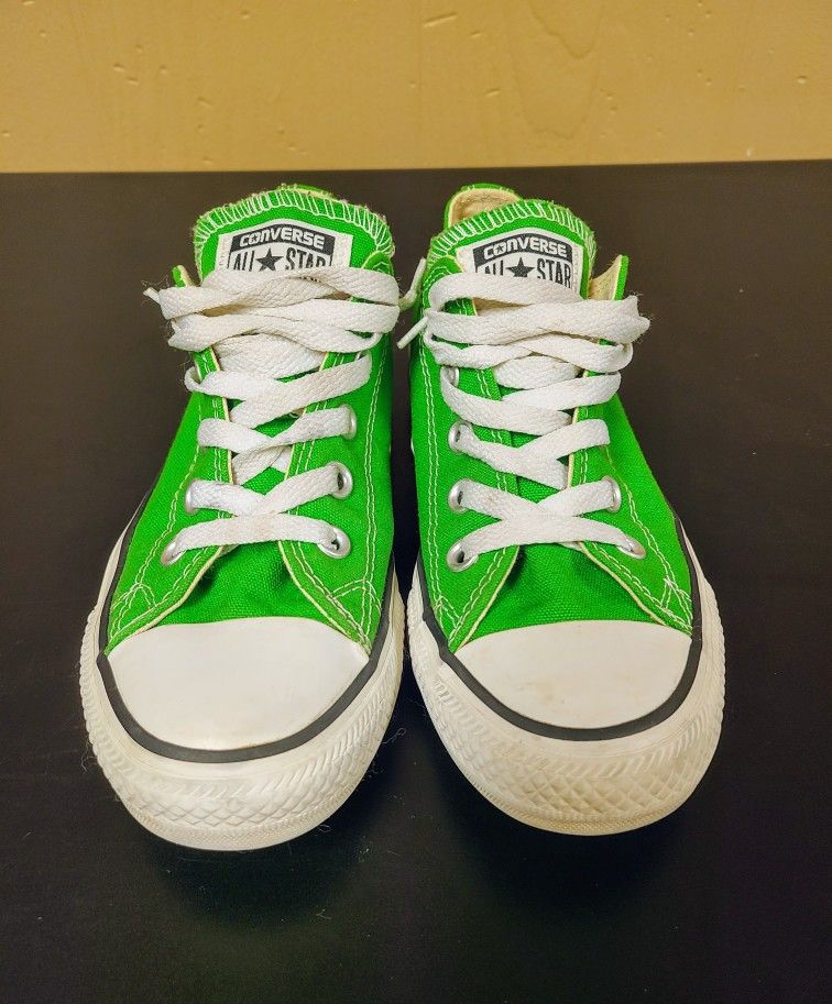 Converse All Star Classic Green Unisex Low Top Shoes Men's Size 4 / Women's Size 6 (Good Condition)