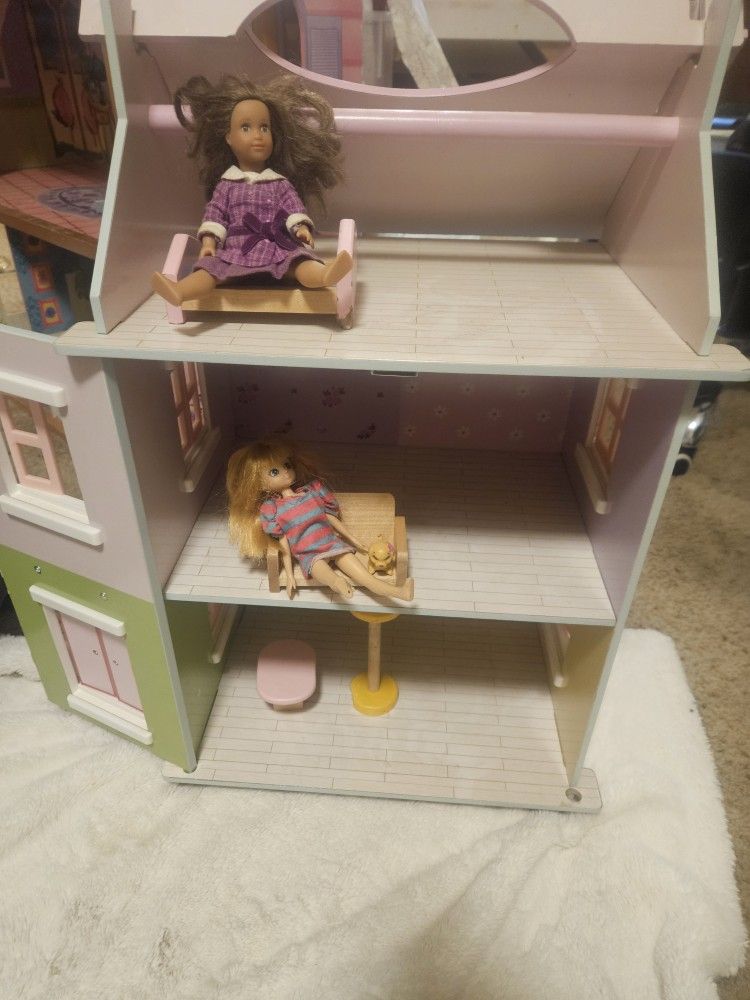 American Girl Doll House And Accessories