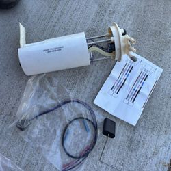 2002CHEVY CAMARO V6 FUEL PUMP MIGHT FIT OTHER YRS NOT SURE