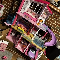 Barbie World!! Three Story Barbie House With 18 Barbies, A Box Of Barbie Clothes & Shoes, Barbie Car,  Additional Barbie Kitchenette that up& Unicorn 