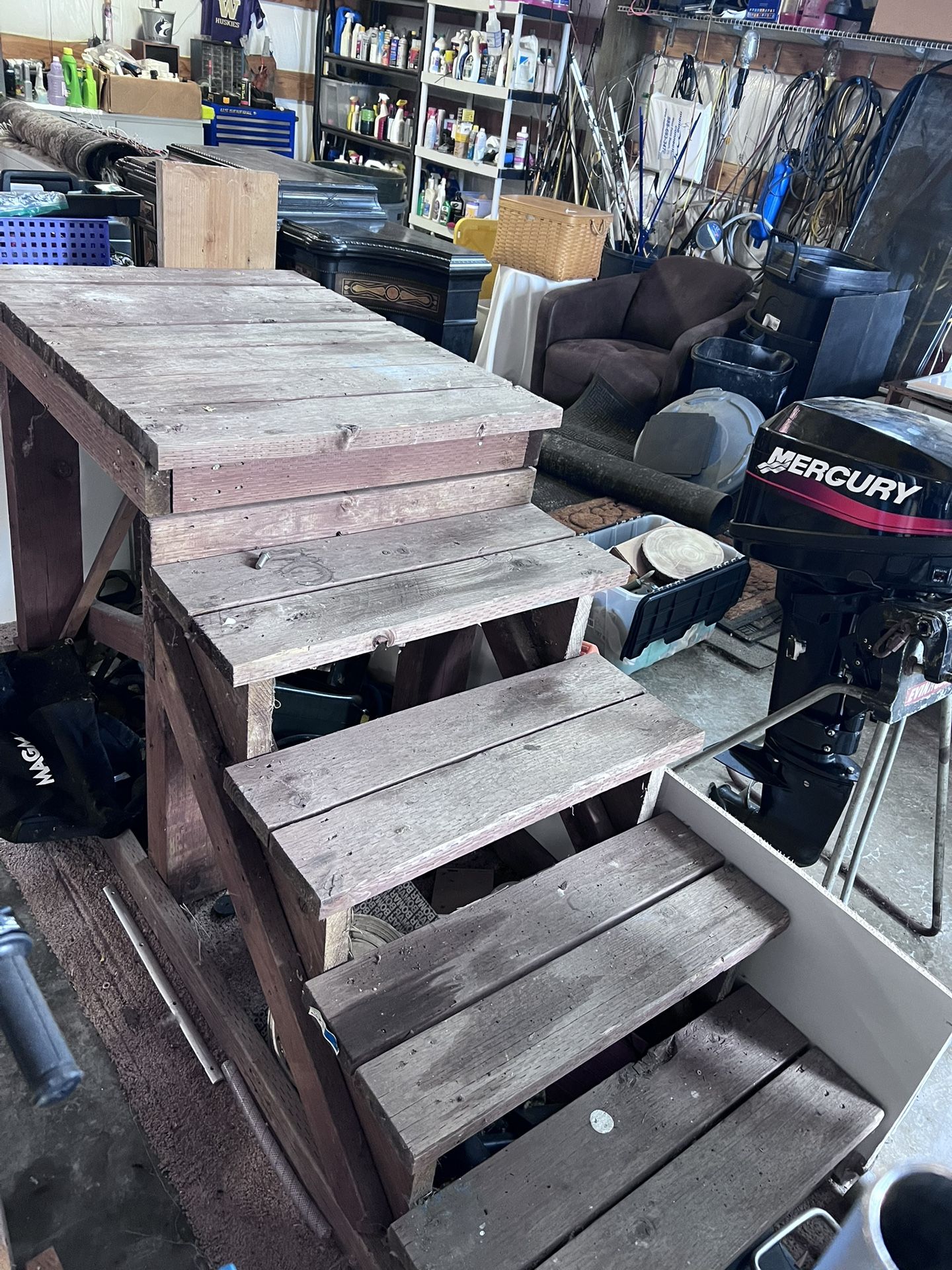 Utility stairs and platform to access your boat while it’s on the trailer