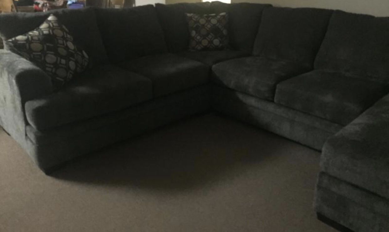2 Piece Kimberly Living Room Sectional