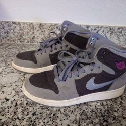 Jordan 1 7.5Y Girl's Shoes